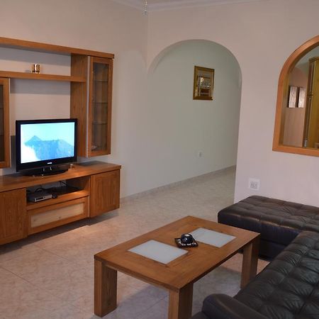 The April Maisonette Marsaskala Luaran gambar
