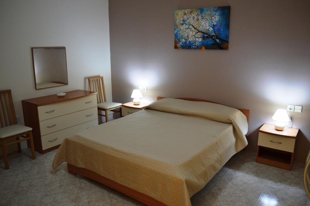 The April Maisonette Marsaskala Luaran gambar